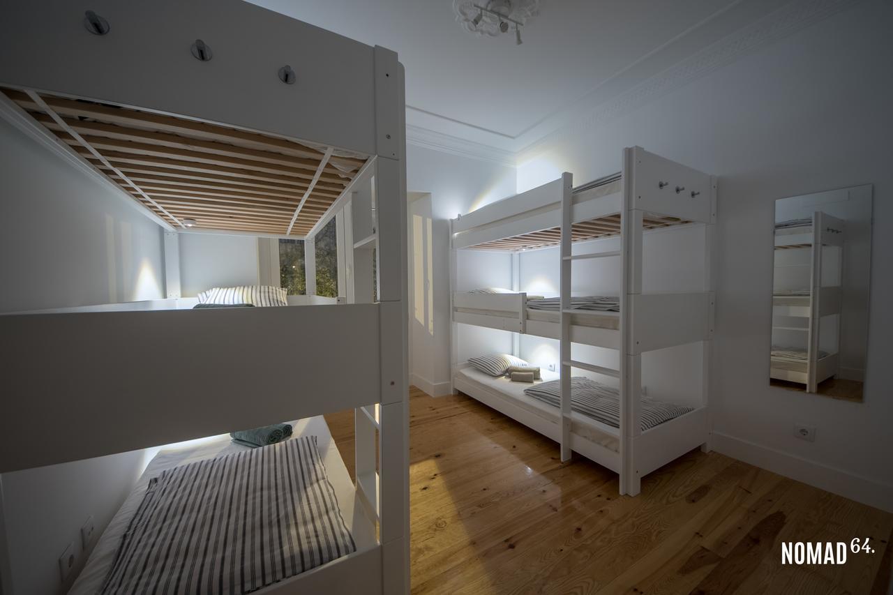 Nomad 64 Hostel Lisbon Bagian luar foto