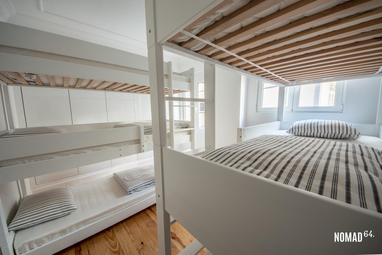 Nomad 64 Hostel Lisbon Bagian luar foto